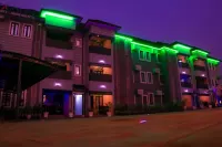 Lexaren Luxury Apartments Hotels near CHEMGECE Plaza