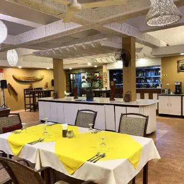 Anda White Beach Resort