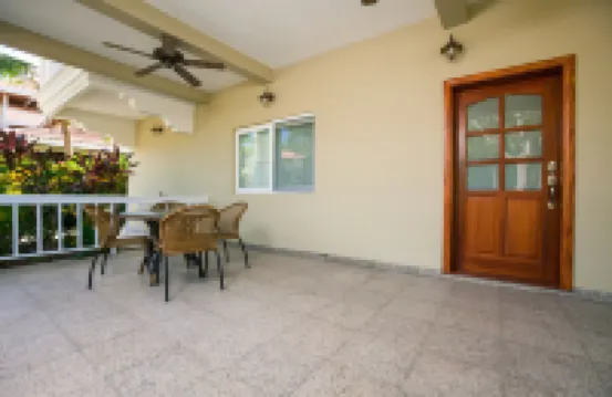 勞森巖 - 神仙魚 100 號酒店