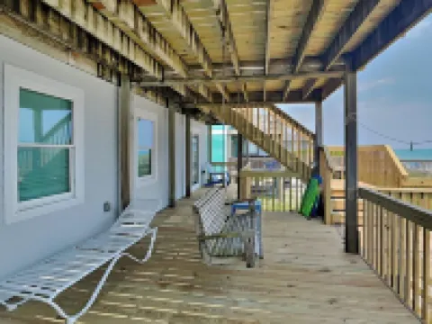 The Salty Spot Hotels in Topsail