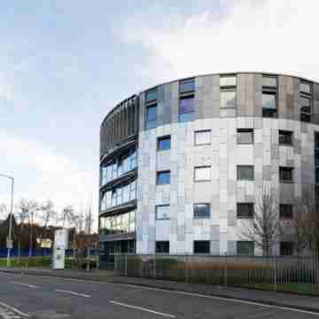 Ensuite Rooms Near Central Luton Hotel Exterior