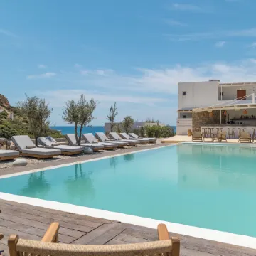 Golden Milos Beach House by Domotel
