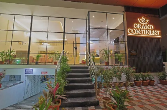 Grand Continent Hotel Gachibowli, US Consulate Отели в г. 