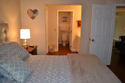 Attractive 504 2Bd Condo with Private Balcony and Jacuzzi Tub by RedAwning