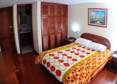Hotel Santa Isabel 2 Hotels near Happy Brain House