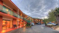 Comfort Inn Lady Augusta - parking