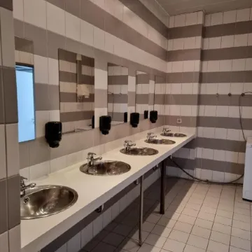 LaOla Living - Hostel