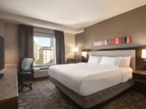 ฮิลตันการ์เด้นอินน์ แซนแอนโทนิโอ ดาวน์ทาวน์ ริเวอร์วอล์ค โรงแรมในซานอันโตนิโอ