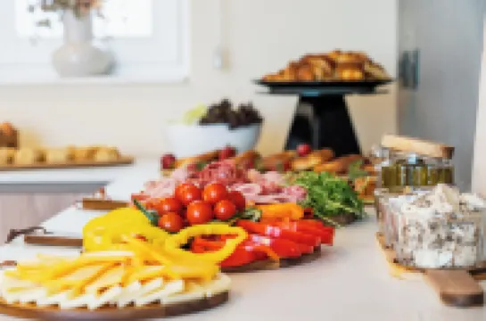 Stuart Rooms by Zzzing