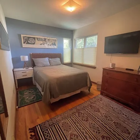 Historic 3bd/2ba home in State College-Walk everywhere WiFi “Lucky Rabbit Lodge”