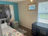 Charming Cottage in Gulfport Overlooking 2 Beautiful Pondswifipet Friendly