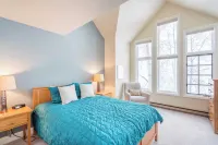 Etta Place Too 113 by AvantStay Close to Town the Slopes in Complex w Communal Pool Hot Tub