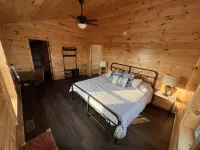 Starry Night at Red River Gorge: Wi-Fi / Hot Tub