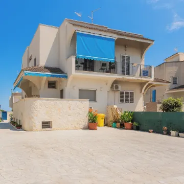 Apulia Blue Apartements & B&B