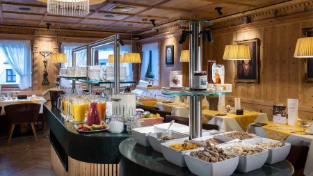 Hotel Goldener Adler - im Sommer Silvretta Card Premium Inkludiert