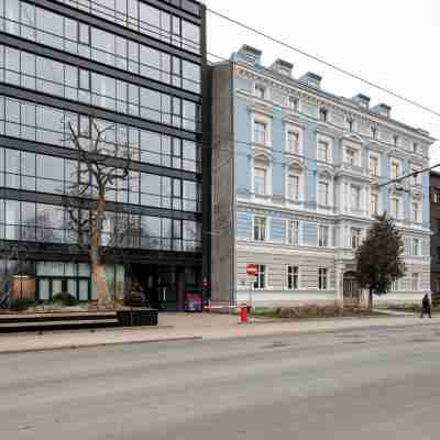 Designer Parkside Apartments Hotel Exterior