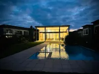 One Roma by the Cubes - Pools
