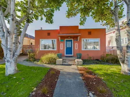 Plaza Casita *Close to Town*