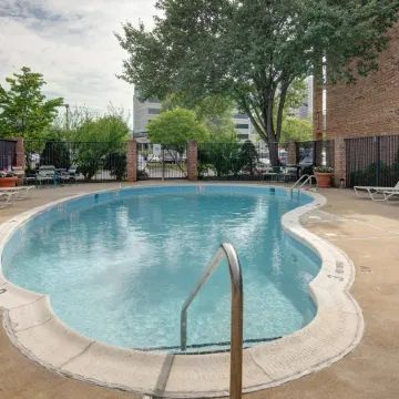 Suburban Studios Tysons Corner