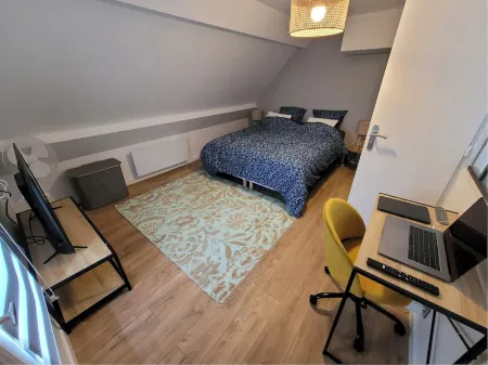 Appartement de Charme Dans Résidence Sécurisée Avec Balcon et Piscine Chauffée