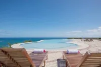 Luna Sul Mare - 2 Bed 2.5 Bath Condo with gorgeous ocean view!