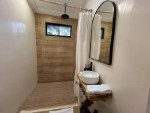 La Fortuna Arenal Volcano Cabin – Modern 2Br w/ Volcano View & Nature
