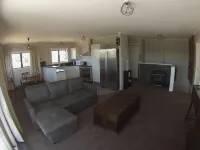 Skyline Apartments Raglan (Upper Apartment) Hotels in Raglan