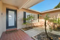 Heated pool. 3-bedroom house in Palm Harbor