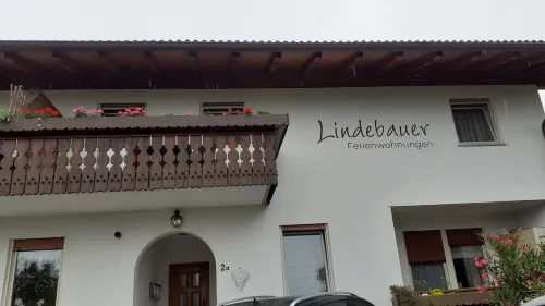 Vacation apartment 2 Lindebauer(50m² apartment), cozy vacation apartment in Dorf Tirol Hotels in Tirolo