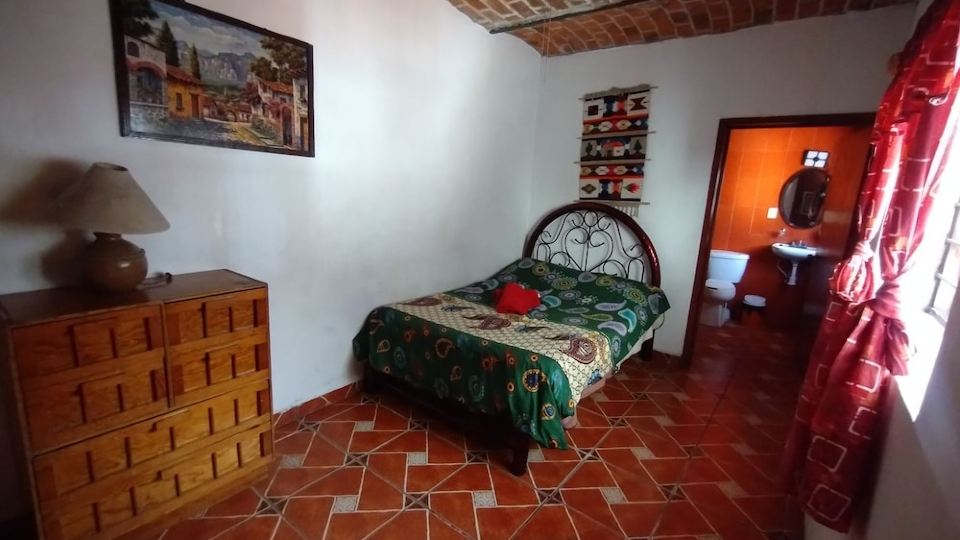Casita colorida in Ajijic Centro