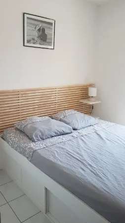 House 5 minutes from the beach, shared swimming pool in the residence Отели рядом с достопримечательностью «Camping Paradis Soleil d'Oc»