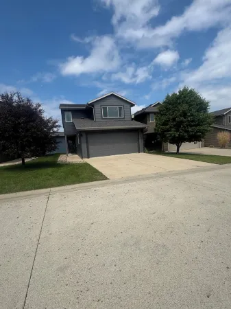 Family Friendly Poolside Retreat