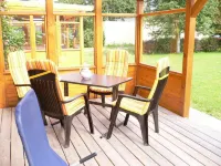 Holiday house with large garden, covered terrace, near the beach, Hotels in Stinteck