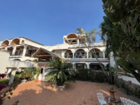 Oceanfront studio apartment