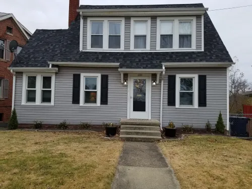 4Bed/3Bath GREYSTONE COTTAGE Hotels in Ashland