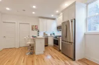 Modern & Spacious 3 BED/ 2 BA Condo mins from NYC