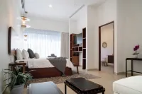 Spacious 7 Bedroom Luxury Villa Steps From The Beach, South Jaco!
