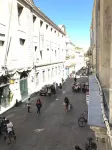 Beautiful 2 Rooms Full Center Tram 1 min