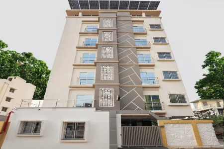 Treebo Parashar Max Отели рядом с достопримечательностью «Telankhedi Hanuman Temple»