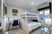 Charming 3-bedroom home in Whitby, just a short walk from Thermea Spa Whitby.