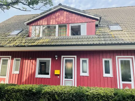 Beautiful vacation home in a top location with a large garden - for family and friends