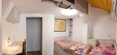 Convenient, Central Seaside Location by the Sea Garden& the beach in Burgas!