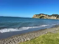 Cove side Bliss Hotels near Whangaparaoa Peninsula
