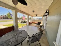 Historic Downtown Easley Home โรงแรมในอีสลีย์