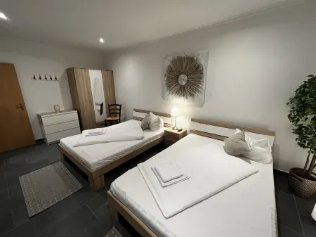 The vacation apartment right at the gates of Heidelberg Отели рядом с достопримечательностью «FKK Strand Kollersee»