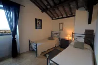 Manor house / Historic house in downtown Montefiascone-Lake Bolsena