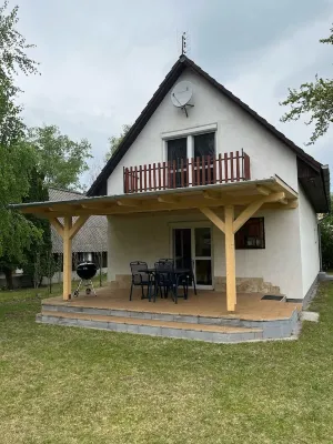 3 Bedroom Private Vacation Home in balatonmã¡riafã¼rdo Hotels in 