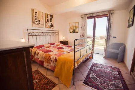 Villa Noemi seaview and beautiful garden... Unforgettable holiday! Отели в г. Кастелламмаре-дель-Гольфо