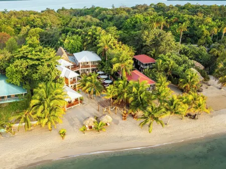 Kalimera Beach Hotel Отели в г. Surfside