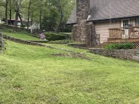 “Iris Cottage” - Cozy Cabin that Sleeps 10